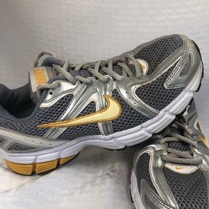 Nike Air Citius 2 Size 7.5 Women’s EUC